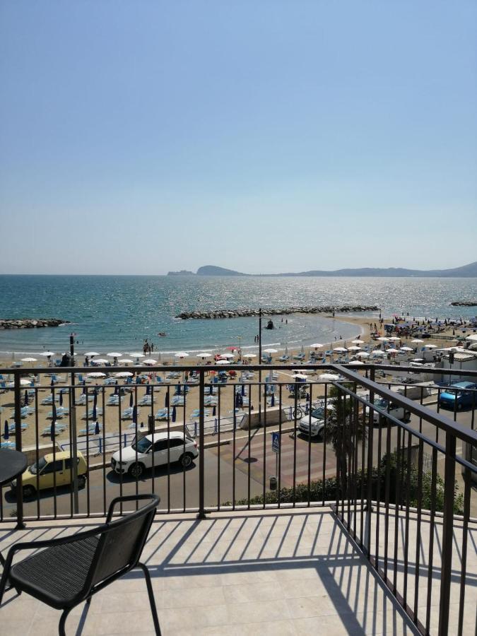 Hotel Tirreno 2*